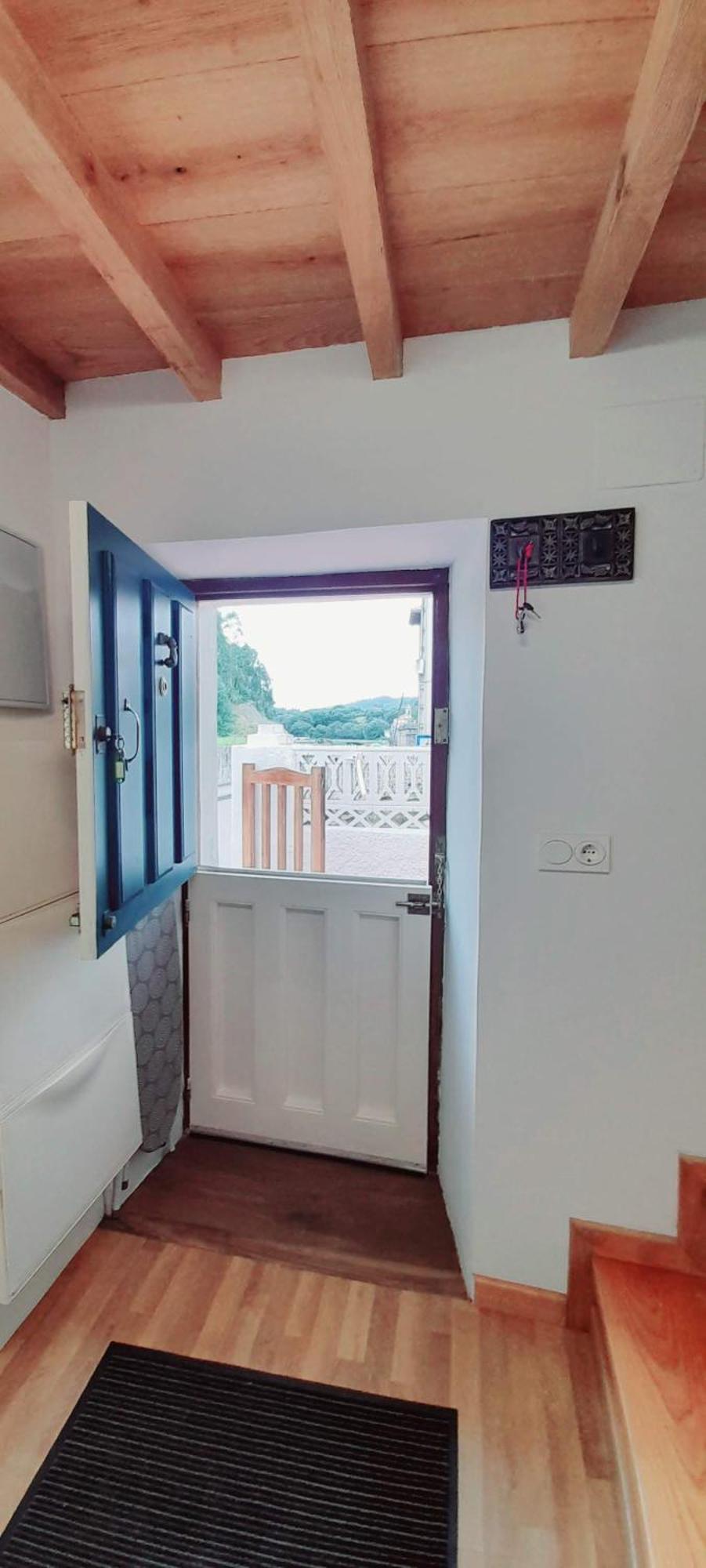 La Casina De La Playa, Ideal Parejas * Barro (Llanes)